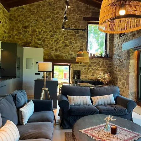 Truencas De Lujo Villa Saro